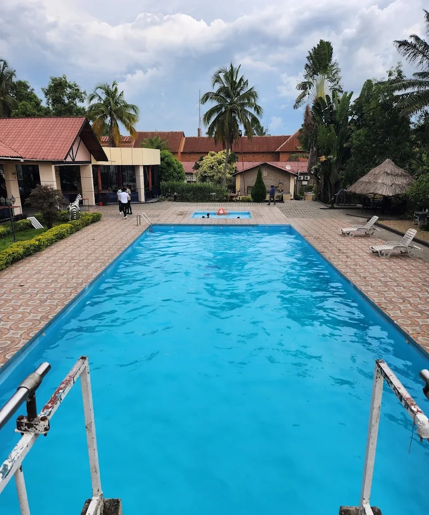 New Palm Beach Hotel